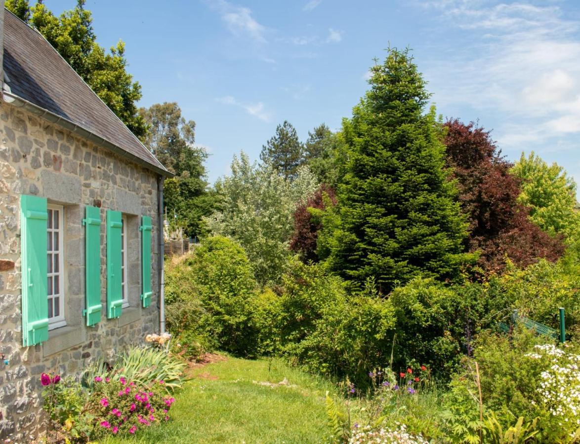 Une Suite Au Jardin Hyenville エクステリア 写真